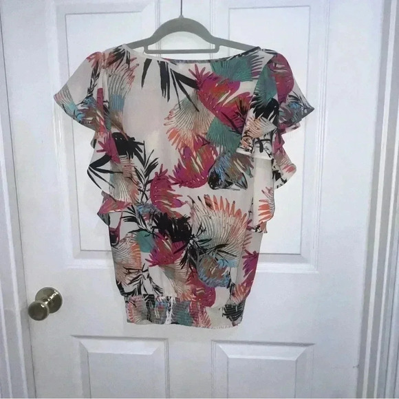 Black rain womens top w ruffled sleeves - Picture 3 of 3